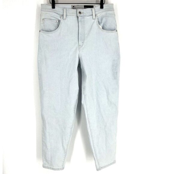 Levis SilverTab Mom Jeans Size 32 Womens Blue Stretch High Rise Light Wash Denim - Picture 1 of 12